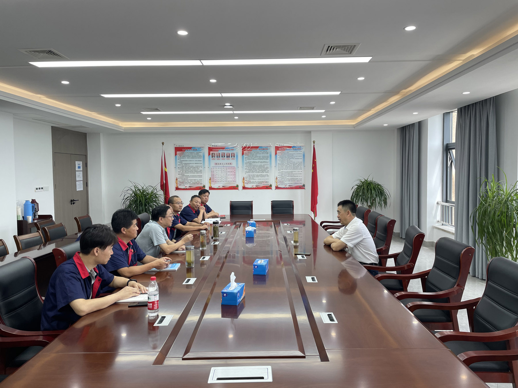 集團公司黨委委員、總工程師周俊到公司調(diào)研 