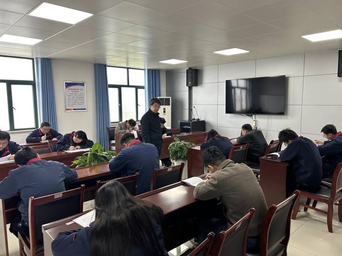 建材公司、檢測公司聯(lián)合開展管理人員業(yè)務(wù)提升考試